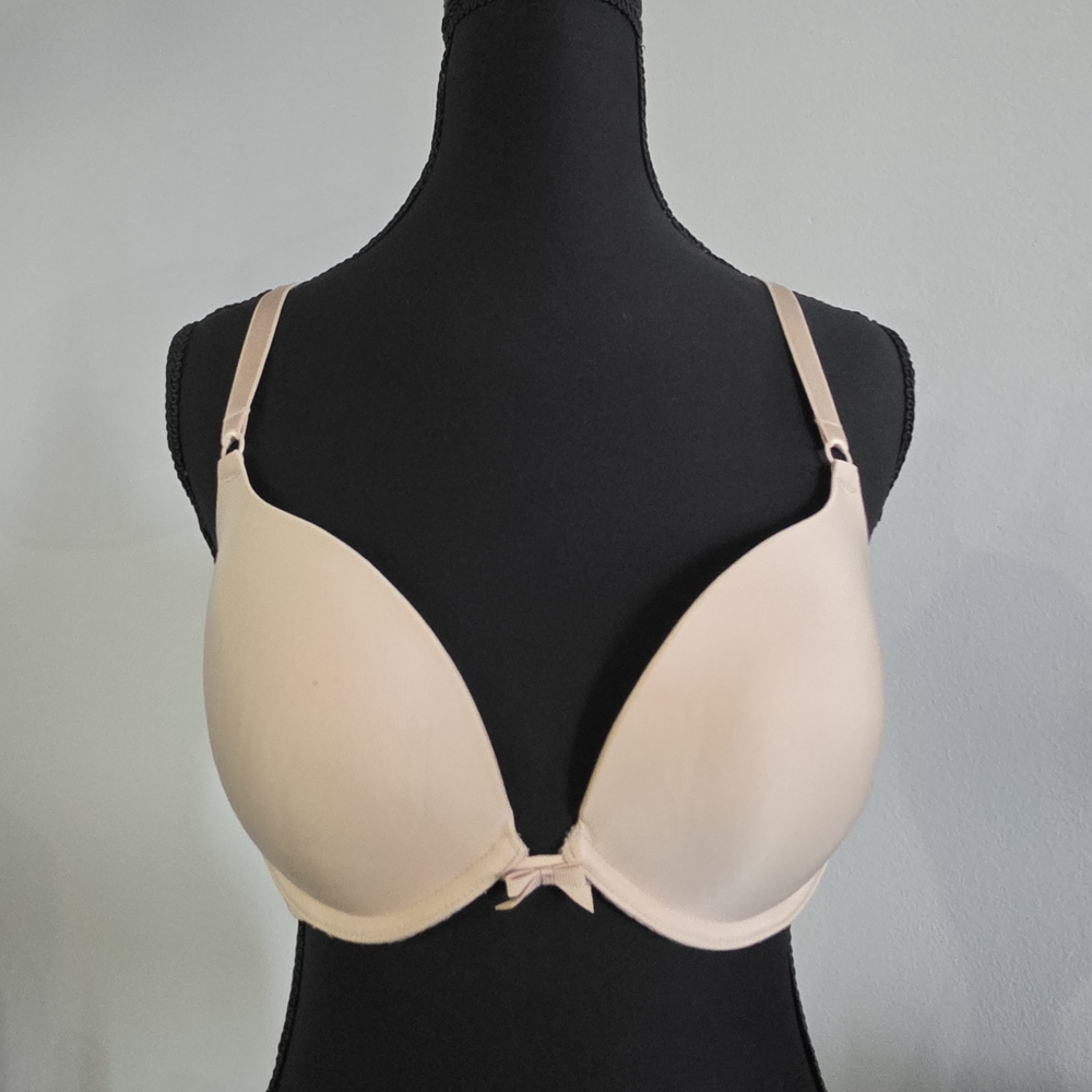 EUC Victoria's Secret Light Beige Push-up Bra - Size 36C